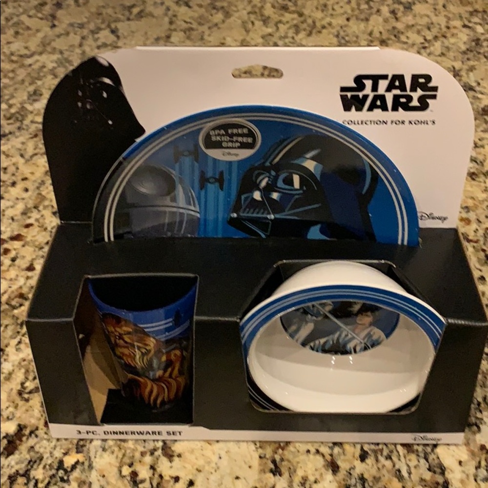 NWT Star Wars dinnerware set 3 pieces BPA free